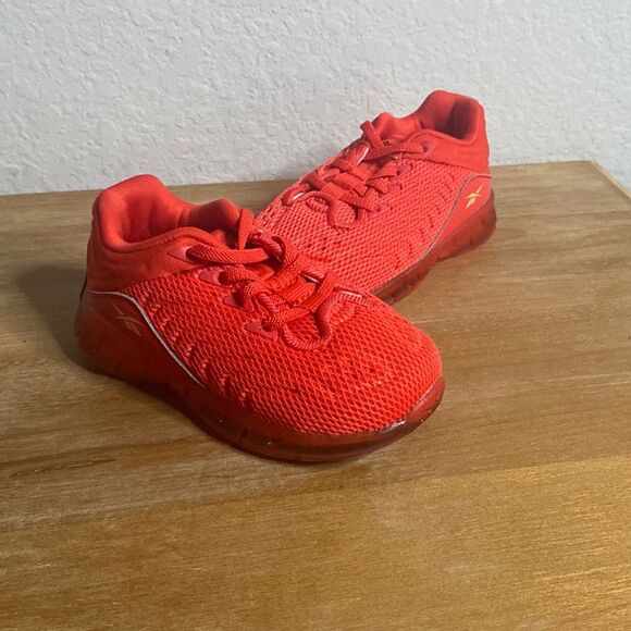 Reebok Red Zig KINETICA Infants Baby Unisex Boy Shoes Sneaker Tennis size 4 - Picture 1 of 7